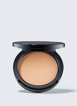 Double Wear Stay-In Place Matte Powder Veil